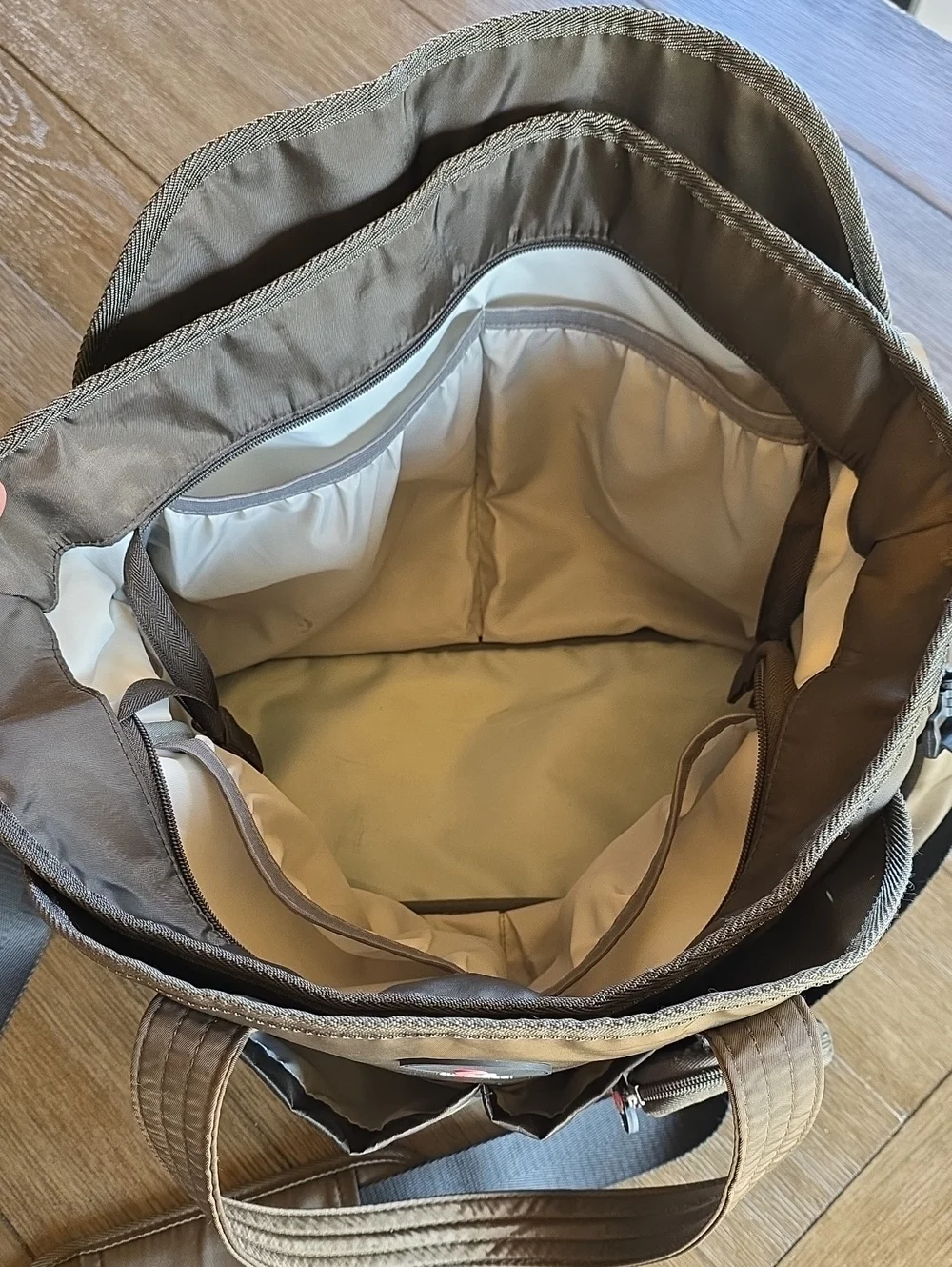 suPROmomi Camo/Green Diaper Bag